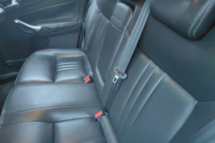 Used Ford Mondeo 2013 2.0L GTDi 200 Luxury Model Left Rear Seat