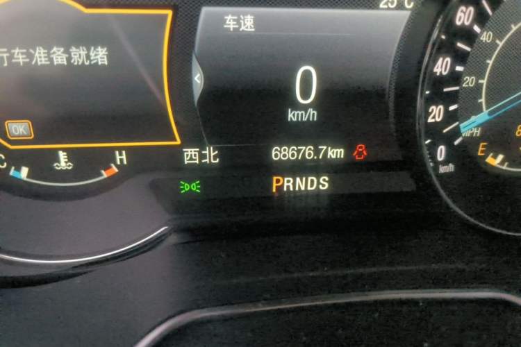 Used Ford Mondeo 2013 2.0L GTDi240 Flagship Edition Odometer Close Up