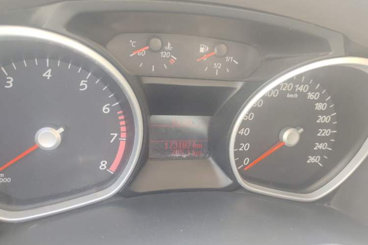 Used Ford Mondeo 2013 2.3L Fashion Edition Odometer Close Up
