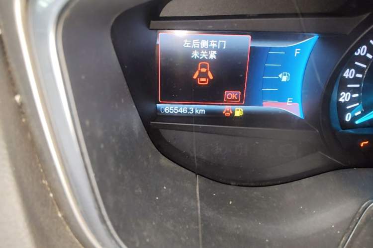 Used Ford Mondeo 2013 2.0L GTDi 200 Fashion Edition Odometer Close Up