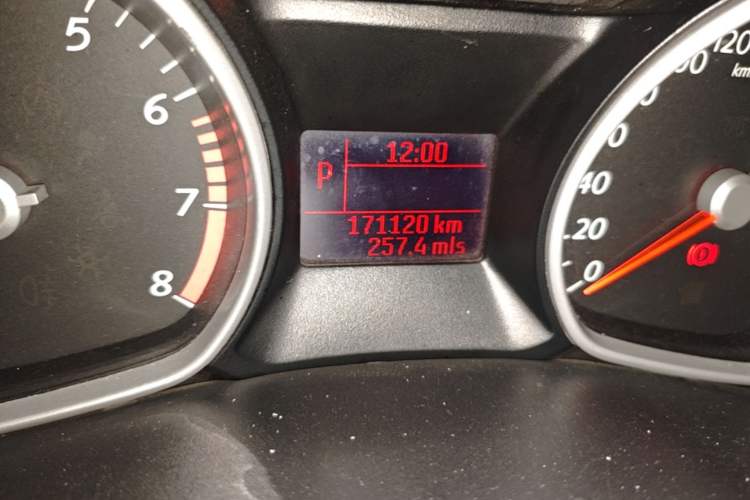 Used Ford Mondeo 2013 2.3L Fashion Edition Odometer Close Up