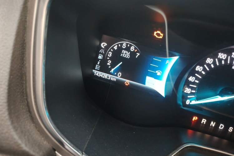 Used Ford Mondeo 2013 2.0L GTDi 200 Luxury Model Odometer Close Up