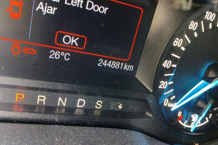 Used Ford Mondeo 2013 1.5L GTDi180 Fashion Edition Odometer Close Up
