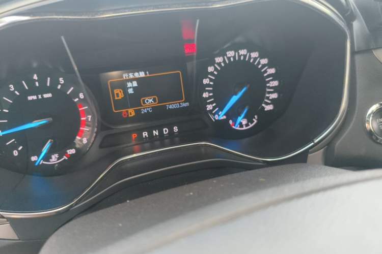 Used Ford Mondeo 2013 2.0L GTDi 200 Fashion Edition Odometer Close Up