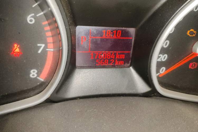 Used Ford Mondeo 2013 2.3L Fashion Edition Odometer Close Up