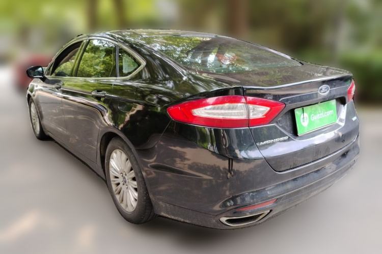 Used Ford Mondeo 2013 2.0L GTDi 200 Luxury Model Rear Left 45 Deg