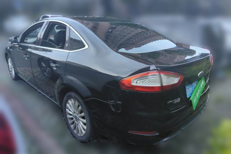 Used Ford Mondeo 2013 2.0L GTDi 200 Luxury Model Rear Left 45 Deg