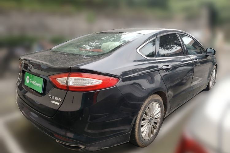 Used Ford Mondeo 2013 2.0L GTDi 200 Luxury Model Rear Right 45 Deg