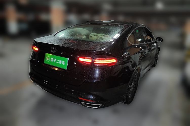Used Ford Mondeo 2013 2.0L GTDi 200 Luxury Model Rear Right 45 Deg