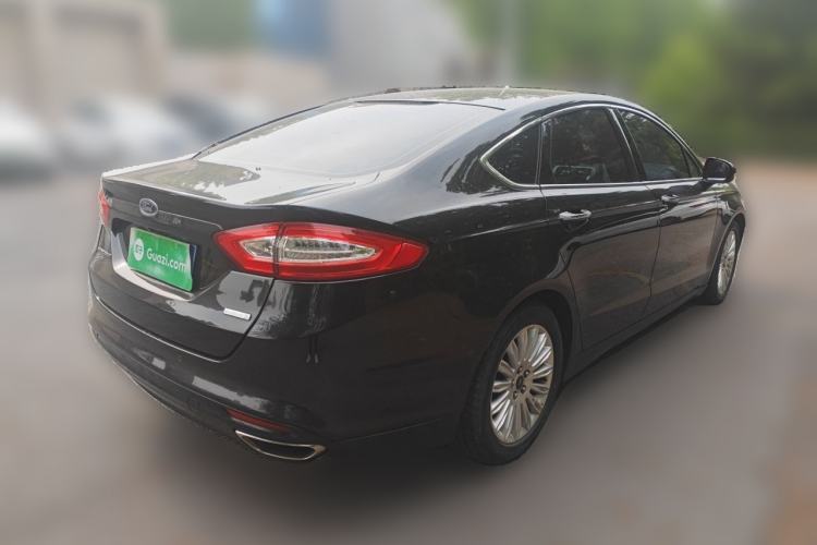 Used Ford Mondeo 2013 2.0L GTDi 200 Luxury Model Rear Right 45 Deg