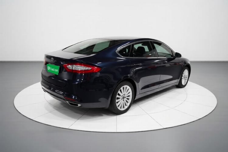 Used Ford Mondeo 2013 2.0L GTDi 200 Luxury Model Rear Right 45 Deg
