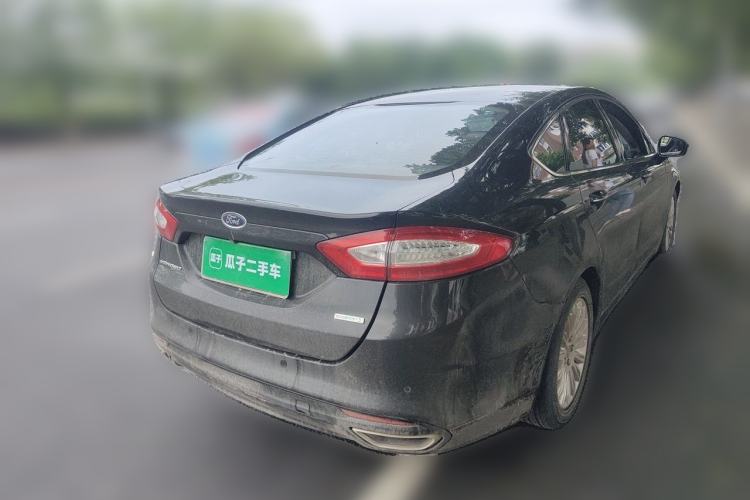 Used Ford Mondeo 2013 2.0L GTDi 200 Luxury Model Rear Right 45 Deg