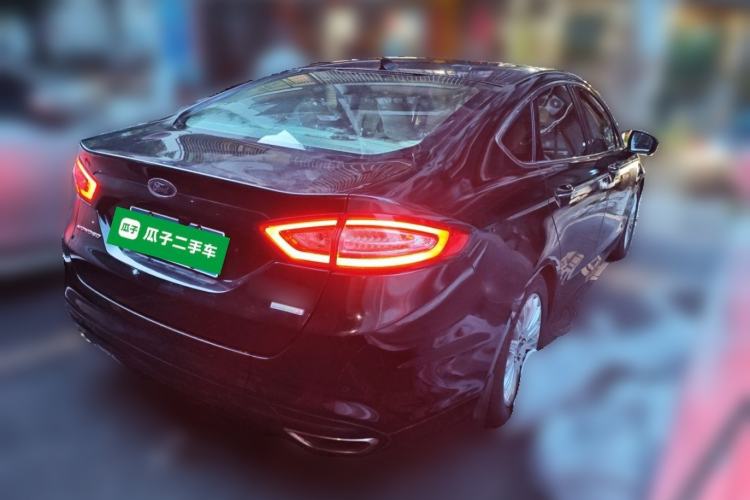 Used Ford Mondeo 2013 2.0L GTDi 200 Luxury Model Rear Right 45 Deg