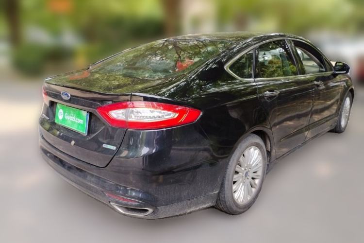 Used Ford Mondeo 2013 2.0L GTDi 200 Luxury Model Rear Right 45 Deg