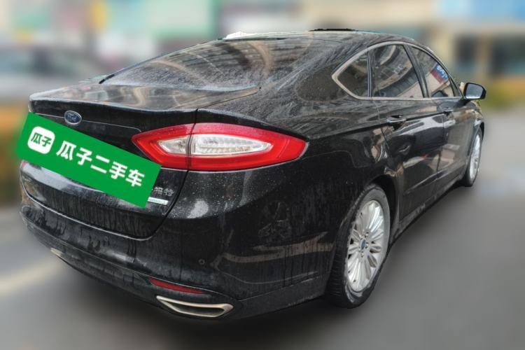 Used Ford Mondeo 2013 2.0L GTDi 200 Luxury Model Rear Right 45 Deg