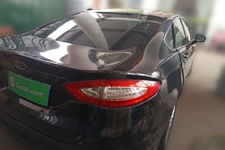 Used Ford Mondeo 2013 2.0L GTDi 200 Fashion Edition Rear Right 45 Deg