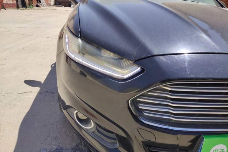 Used Ford Mondeo 2013 1.5L GTDi180 Fashion Edition Right Front Headlight