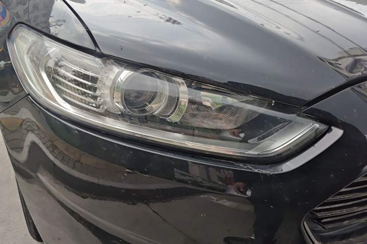 Used Ford Mondeo 2013 2.0L GTDi 200 Fashion Edition Right Front Headlight