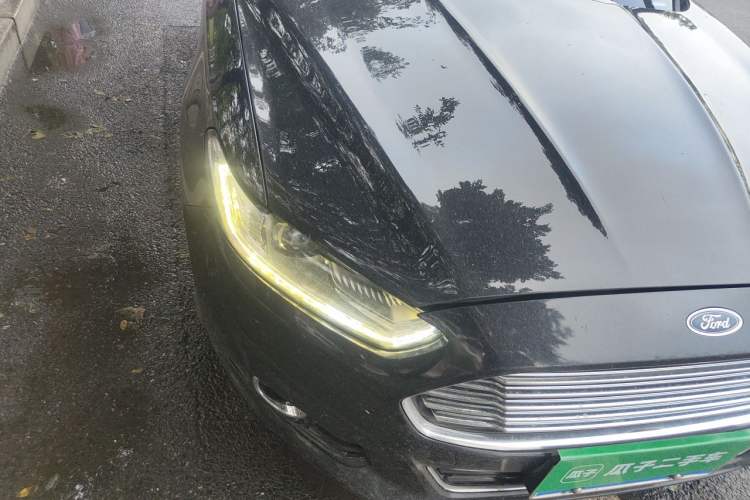Used Ford Mondeo 2013 2.0L GTDi 200 Luxury Model Right Front Headlight