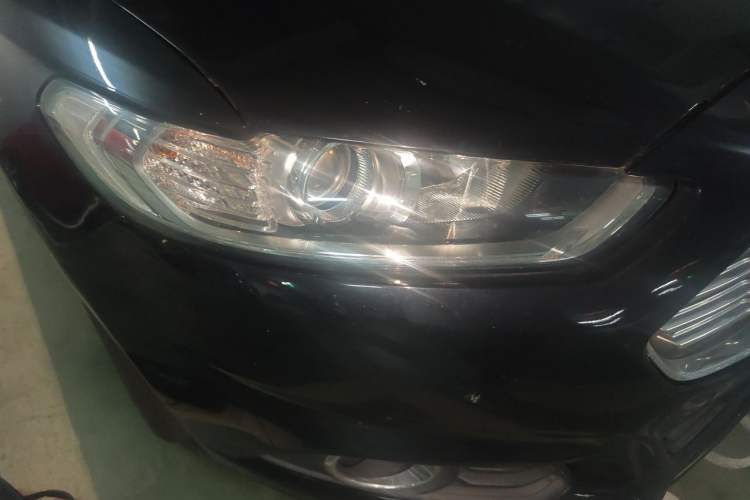 Used Ford Mondeo 2013 1.5L GTDi180 Fashion Edition Right Front Headlight