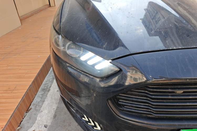 Used Ford Mondeo 2013 1.5L GTDi180 Fashion Edition Right Front Headlight
