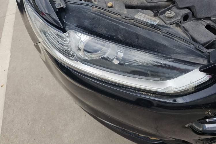 Used Ford Mondeo 2013 1.5L GTDi180 Fashion Edition Right Front Headlight
