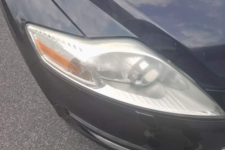 Used Ford Mondeo 2013 2.3L Luxury Model Right Front Headlight