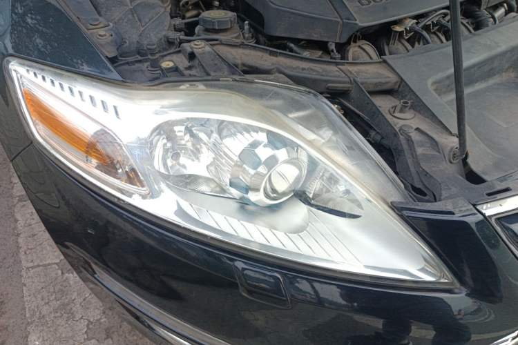 Used Ford Mondeo 2013 2.3L Luxury Model Right Front Headlight