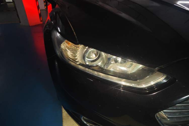 Used Ford Mondeo 2013 2.0L GTDi 200 Fashion Edition Right Front Headlight