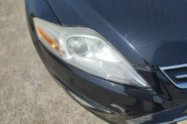 Used Ford Mondeo 2013 2.3L Fashion Edition Right Front Headlight