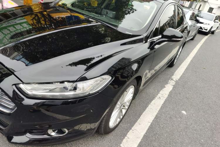 Used Ford Mondeo 2013 2.0L GTDi240 Flagship Edition Right Front Headlight