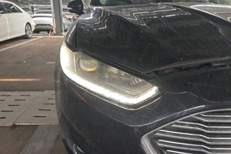 Used Ford Mondeo 2013 1.5L GTDi180 Fashion Edition Right Front Headlight