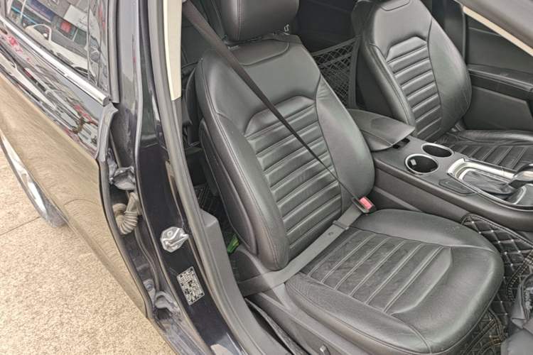 Used Ford Mondeo 2013 1.5L GTDi180 Fashion Edition Right Front Seat