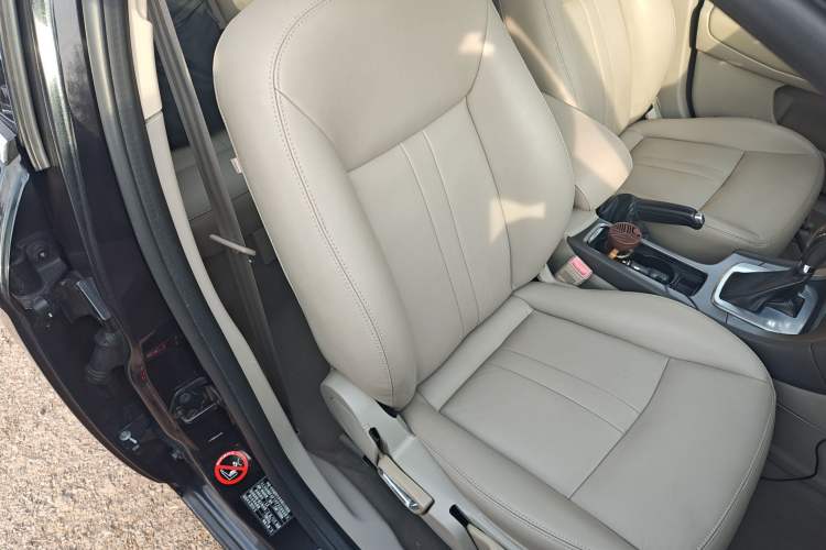 Used Ford Mondeo 2013 2.3L Fashion Edition Right Front Seat