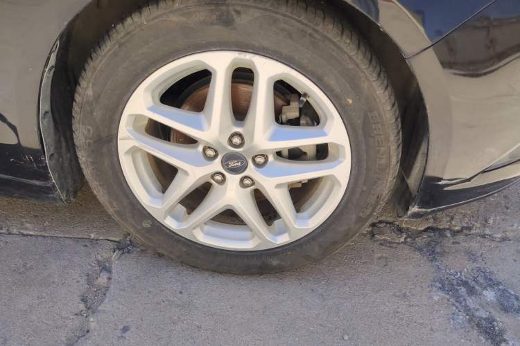 Used Ford Mondeo 2013 1.5L GTDi180 Fashion Edition Right Front Wheel Hub