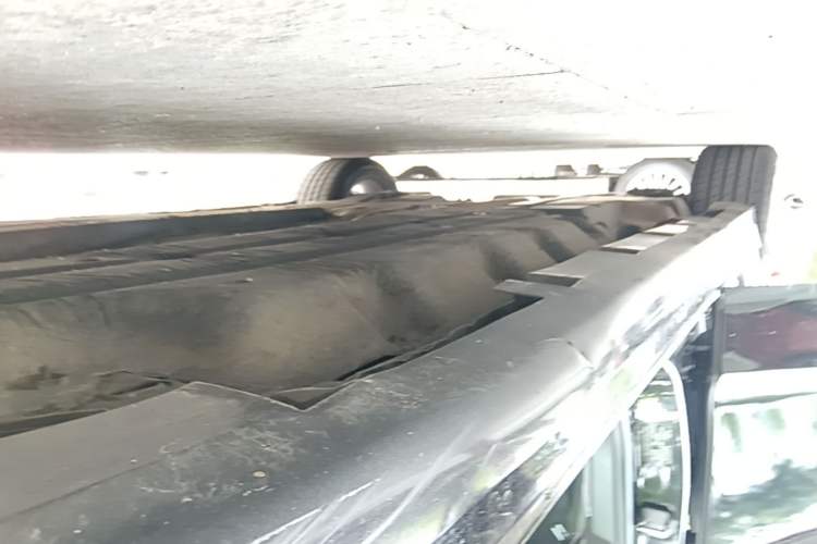 Used Ford Mondeo 2013 2.0L GTDi240 Luxury Sport Model Right Side Sill