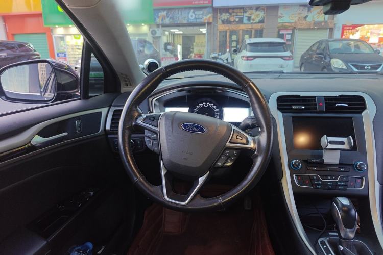 Used Ford Mondeo 2013 2.0L GTDi 200 Luxury Model Steering Wheel