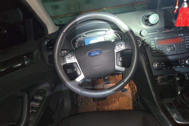 Used Ford Mondeo 2013 2.3L Luxury Model Steering Wheel