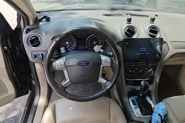 Used Ford Mondeo 2013 2.3L Fashion Edition Steering Wheel