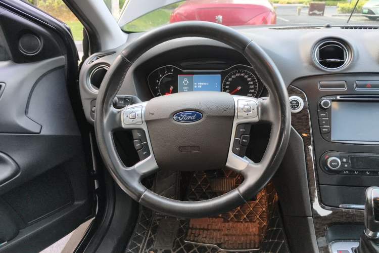Used Ford Mondeo 2013 2.3L Luxury Model Steering Wheel