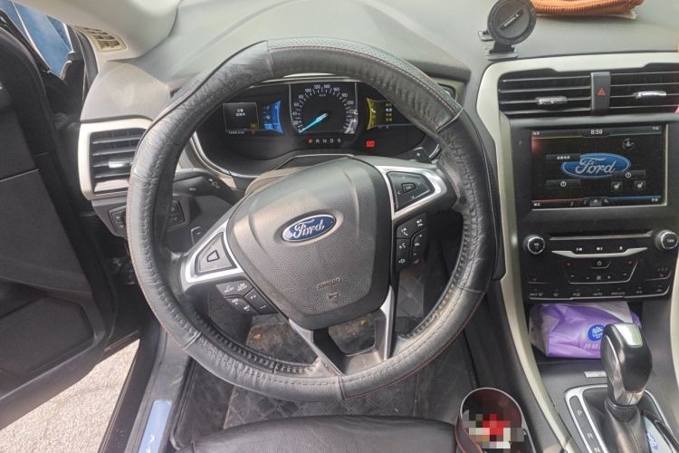 Used Ford Mondeo 2013 2.0L GTDi 200 Luxury Model Steering Wheel