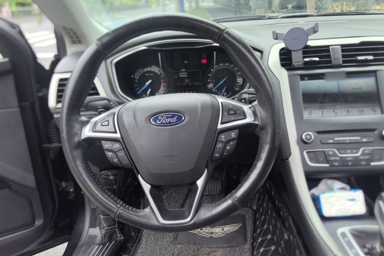 Used Ford Mondeo 2013 2.0L GTDi 200 Fashion Edition Steering Wheel