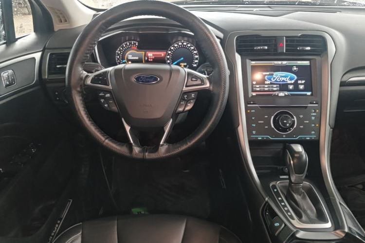 Used Ford Mondeo 2013 2.0L GTDi240 Luxury Sport Model Steering Wheel