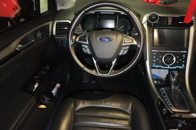 Used Ford Mondeo 2013 2.0L GTDi 200 Fashion Edition Steering Wheel