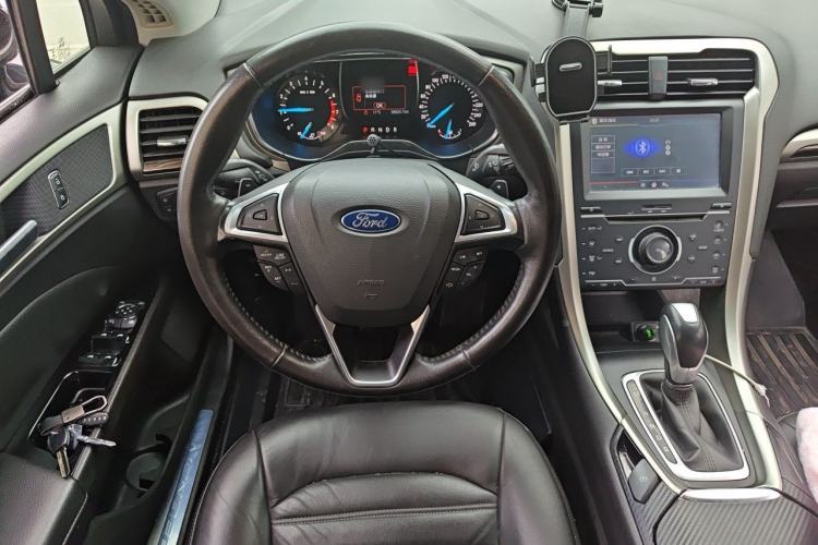 Used Ford Mondeo 2013 2.0L GTDi 200 Fashion Edition Steering Wheel