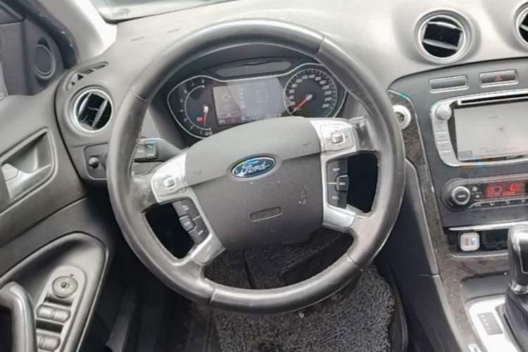 Used Ford Mondeo 2013 2.3L Luxury Model Steering Wheel