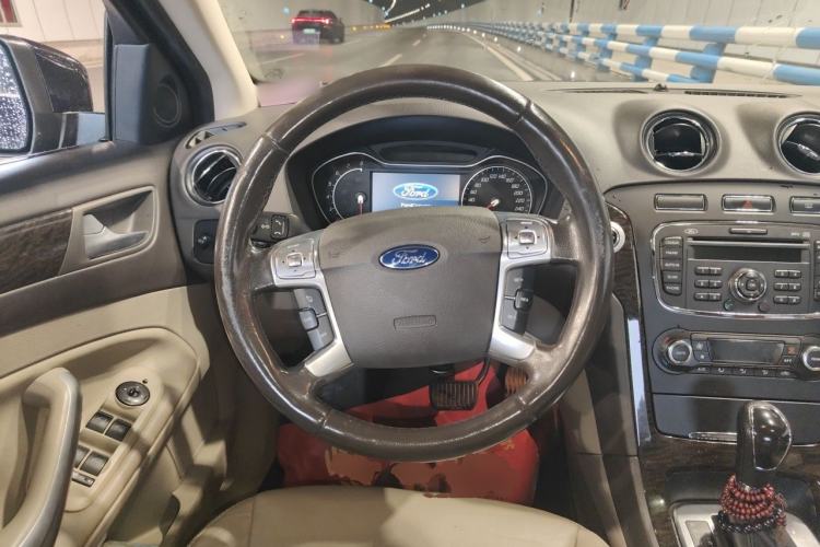 Used Ford Mondeo 2013 2.3L Luxury Model Steering Wheel