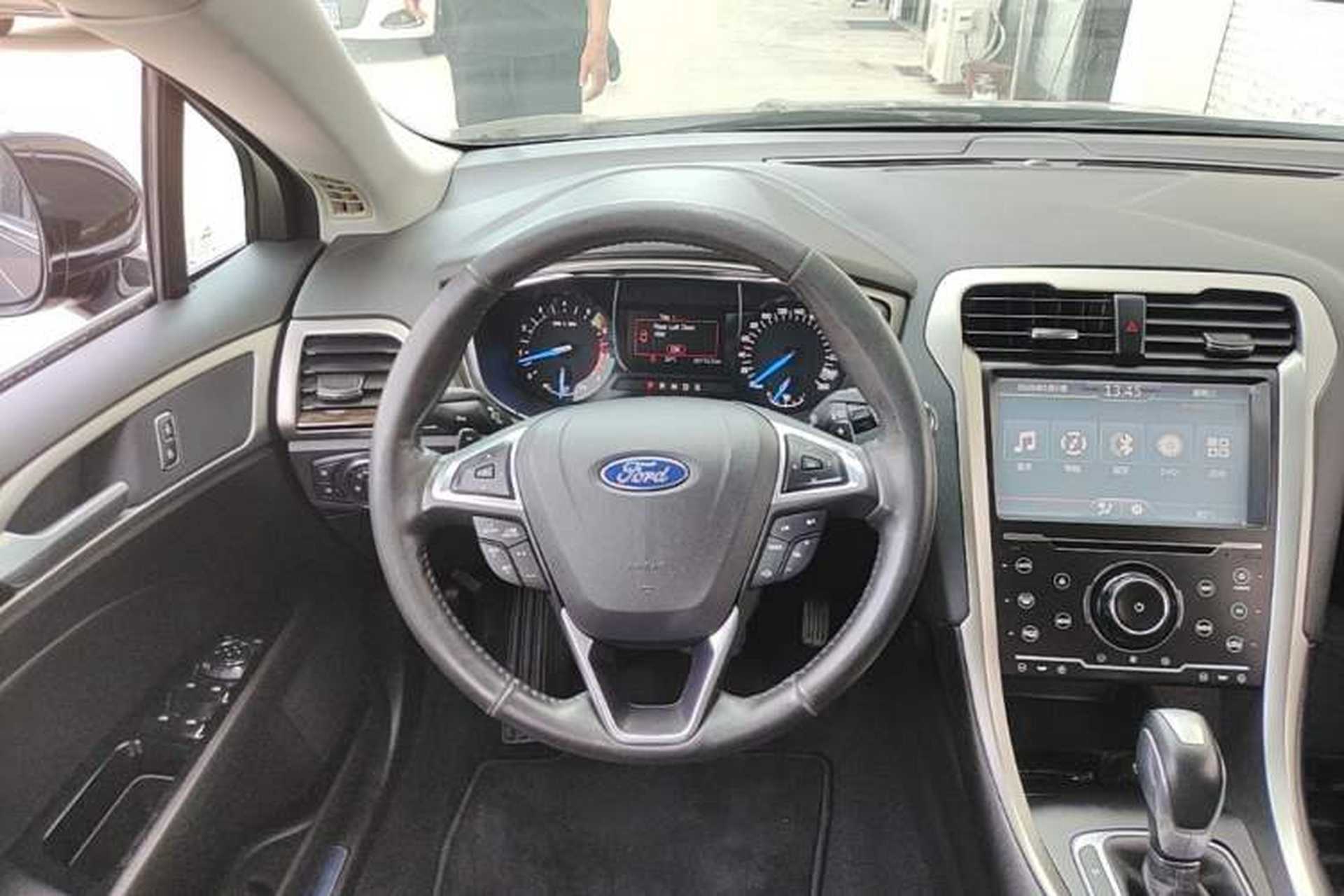 Used Ford Mondeo 2013 2.0L GTDi 200 Fashion Edition Steering Wheel