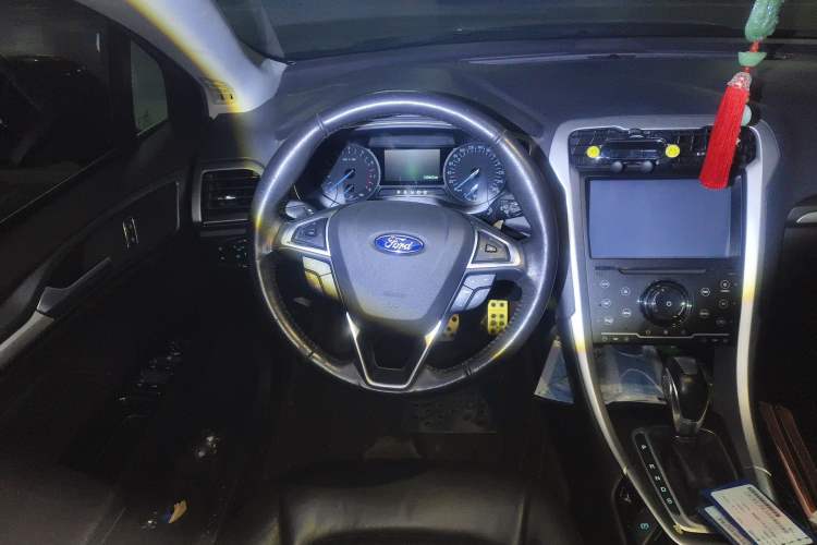Used Ford Mondeo 2013 1.5L GTDi180 Fashion Edition Steering Wheel