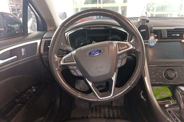 Used Ford Mondeo 2013 2.0L GTDi 200 Fashion Edition Steering Wheel